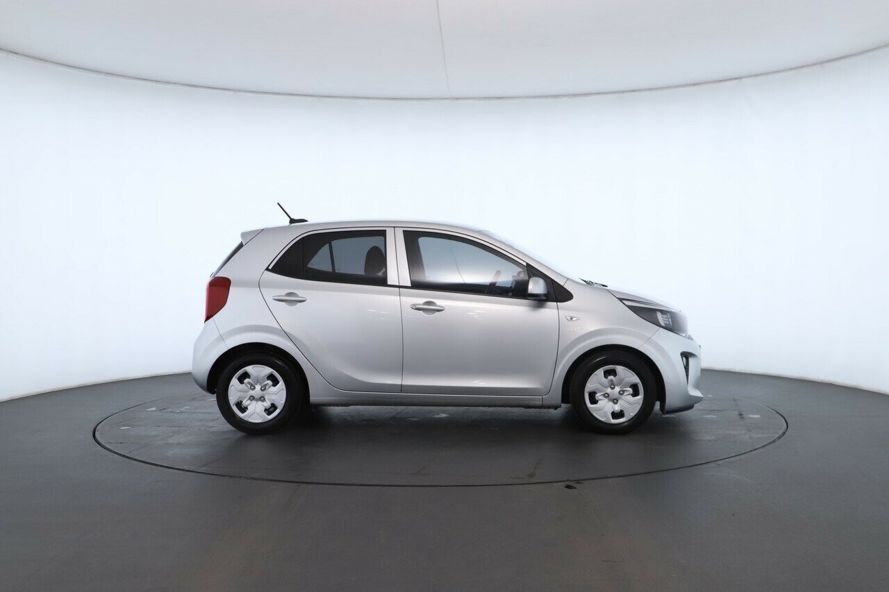 Kia Picanto image 2