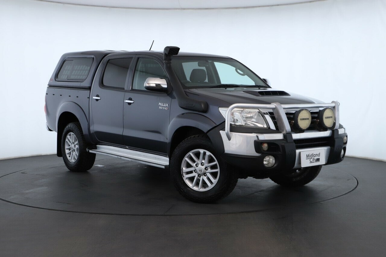 Toyota Hilux image 1