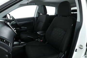 https://vehicle-cdn.autoleague.cloud/30353_61037849_29.jpg