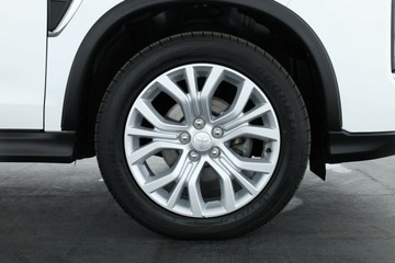 https://vehicle-cdn.autoleague.cloud/30353_61037849_3.jpg