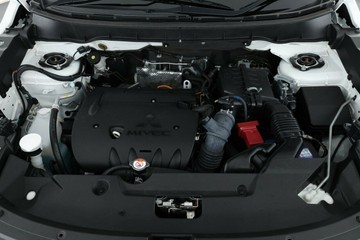 https://vehicle-cdn.autoleague.cloud/30353_61037849_6.jpg