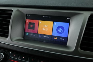 https://vehicle-cdn.autoleague.cloud/30353_61037893_19.jpg