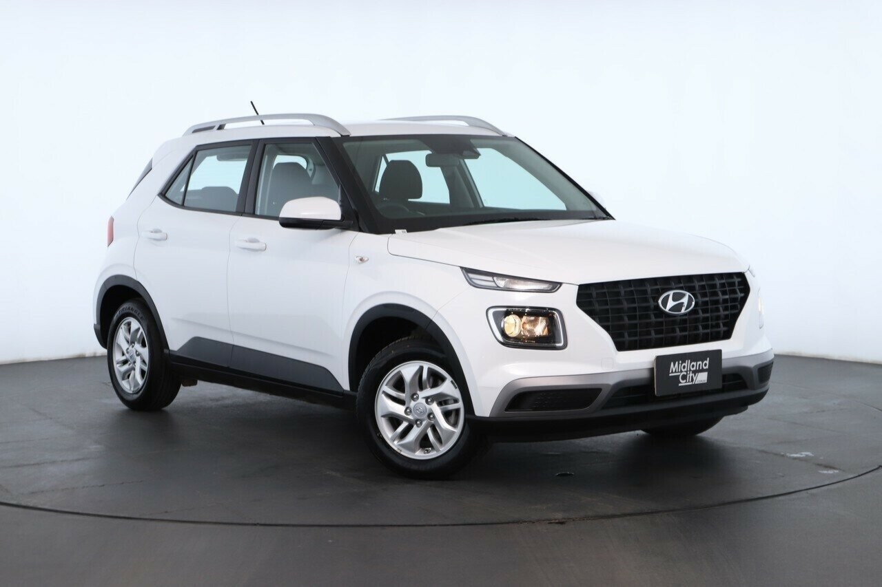 Hyundai Venue image 1