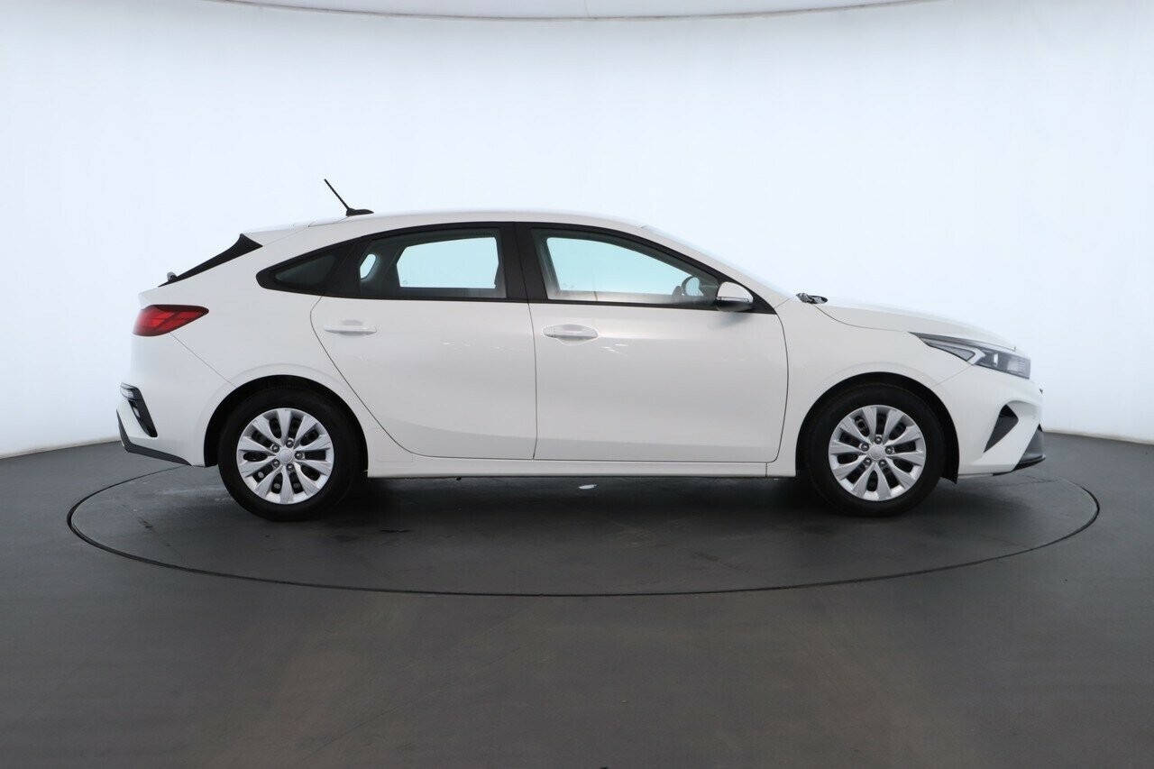 Kia Cerato image 2