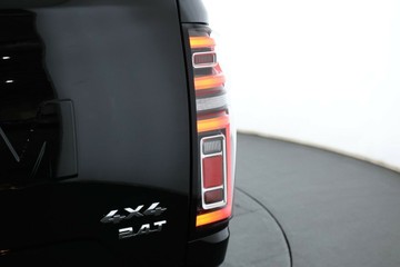 https://vehicle-cdn.autoleague.cloud/30353_61038029_15.jpg