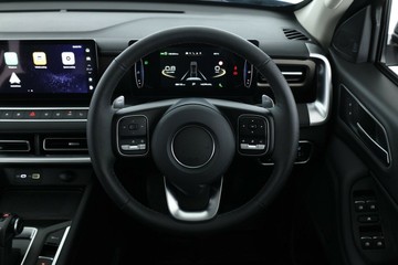 https://vehicle-cdn.autoleague.cloud/30353_61038029_20.jpg