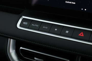 https://vehicle-cdn.autoleague.cloud/30353_61038029_26.jpg