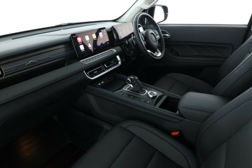 https://vehicle-cdn.autoleague.cloud/30353_61038029_33.jpg