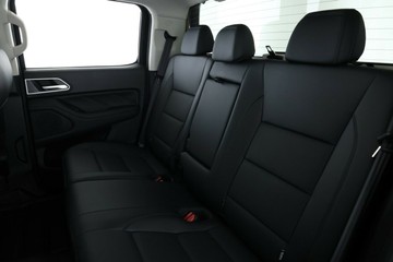 https://vehicle-cdn.autoleague.cloud/30353_61038029_34.jpg