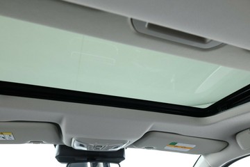 https://vehicle-cdn.autoleague.cloud/30353_61038029_37.jpg
