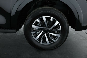 https://vehicle-cdn.autoleague.cloud/30353_61038029_4.jpg