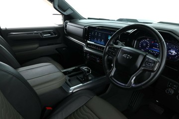 https://vehicle-cdn.autoleague.cloud/30353_61038091_18.jpg