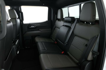 https://vehicle-cdn.autoleague.cloud/30353_61038091_32.jpg