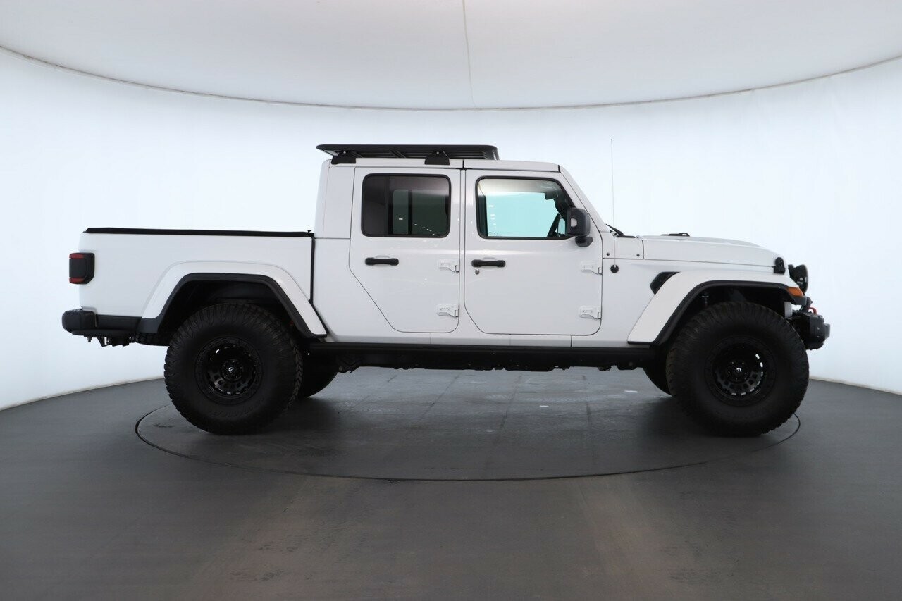 Jeep Gladiator image 2