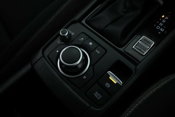 https://vehicle-cdn.autoleague.cloud/30353_61038272_28.jpg