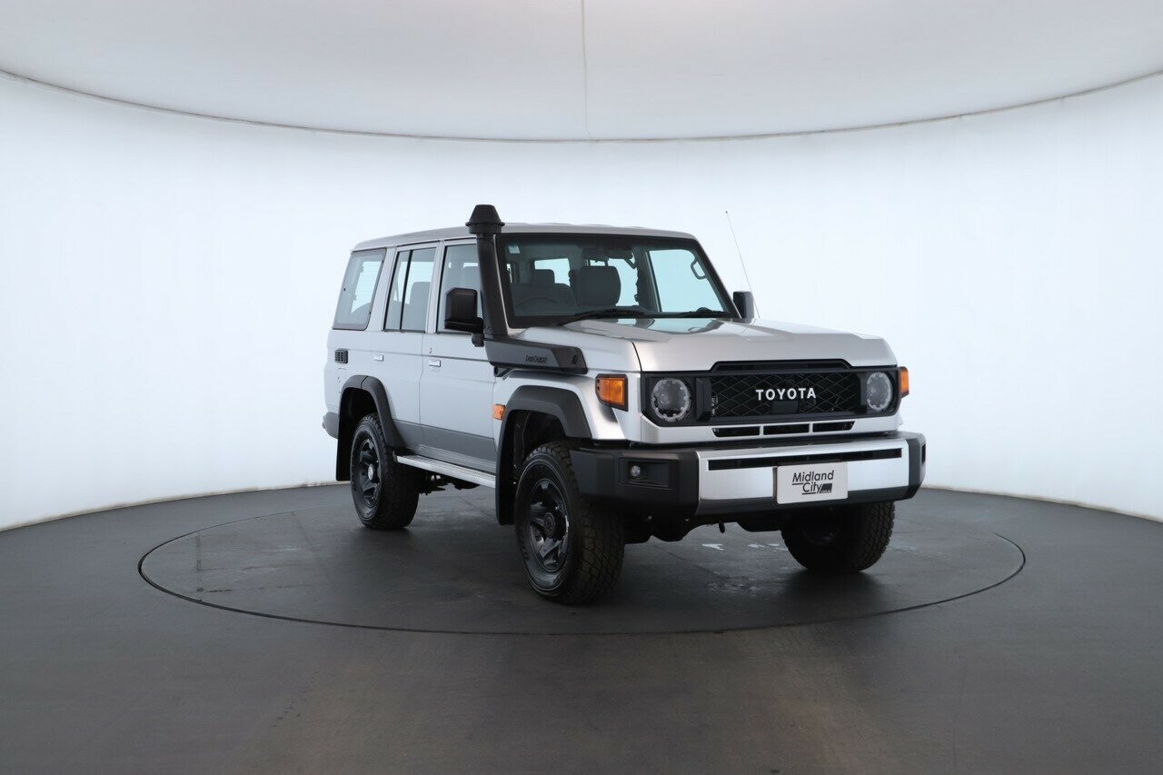 Toyota Landcruiser image 4