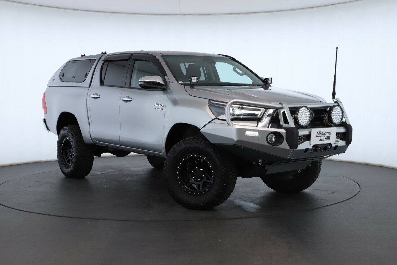 Toyota Hilux image 1