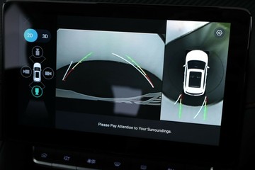 https://vehicle-cdn.autoleague.cloud/30353_61038403_18.jpg