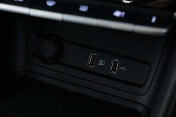 https://vehicle-cdn.autoleague.cloud/30353_61038403_20.jpg
