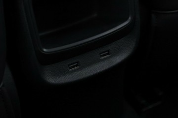 https://vehicle-cdn.autoleague.cloud/30353_61038403_27.jpg