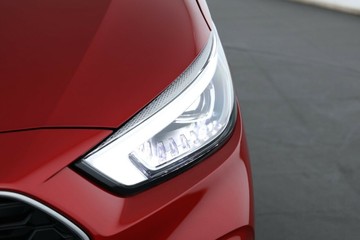 https://vehicle-cdn.autoleague.cloud/30353_61038403_4.jpg