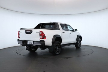 https://vehicle-cdn.autoleague.cloud/30353_61038414_17.jpg