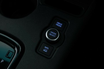 https://vehicle-cdn.autoleague.cloud/30353_61038414_28.jpg