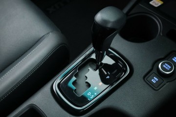 https://vehicle-cdn.autoleague.cloud/30353_61038414_29.jpg