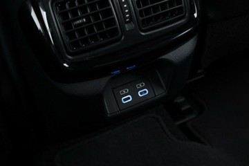 https://vehicle-cdn.autoleague.cloud/30353_61038414_36.jpg