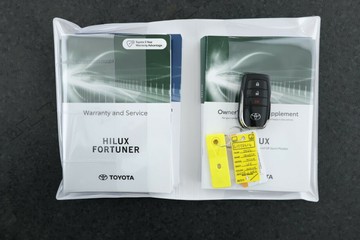 https://vehicle-cdn.autoleague.cloud/30353_61038414_38.jpg