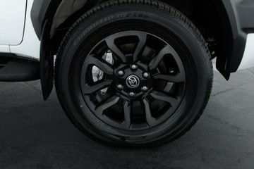 https://vehicle-cdn.autoleague.cloud/30353_61038414_4.jpg
