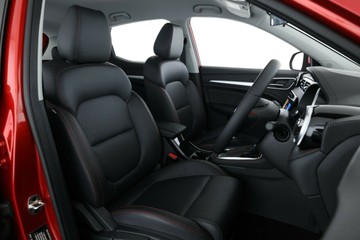https://vehicle-cdn.autoleague.cloud/30353_61038418_11.jpg