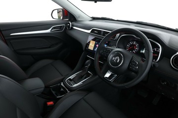 https://vehicle-cdn.autoleague.cloud/30353_61038418_12.jpg