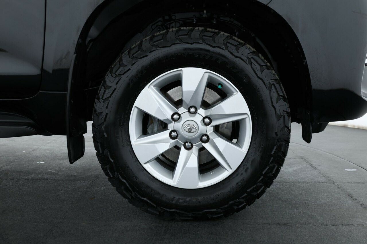 Toyota Landcruiser Prado image 3