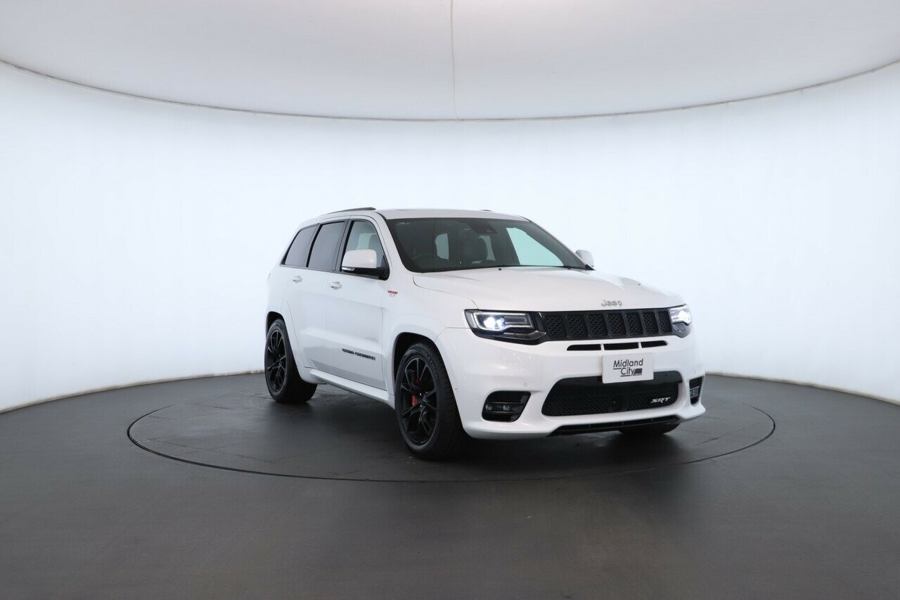 Jeep Grand Cherokee image 4