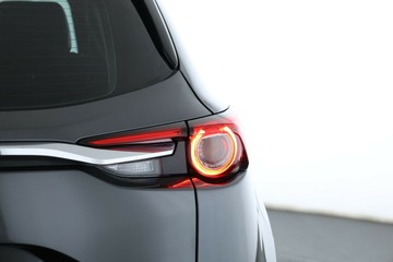 https://vehicle-cdn.autoleague.cloud/30353_61038455_16.jpg