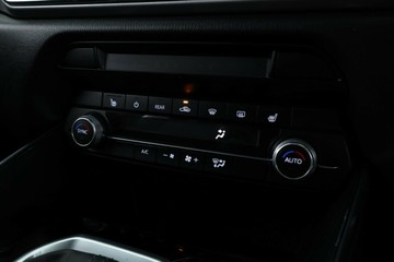 https://vehicle-cdn.autoleague.cloud/30353_61038455_26.jpg
