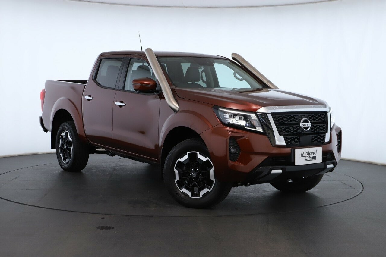 Nissan Navara image 1