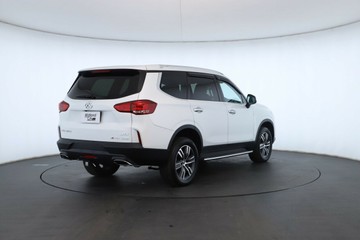 https://vehicle-cdn.autoleague.cloud/30353_61038457_17.jpg