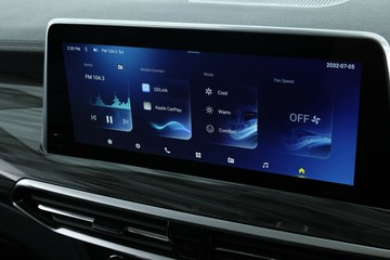 https://vehicle-cdn.autoleague.cloud/30353_61038457_24.jpg