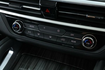 https://vehicle-cdn.autoleague.cloud/30353_61038457_27.jpg
