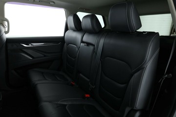 https://vehicle-cdn.autoleague.cloud/30353_61038457_35.jpg