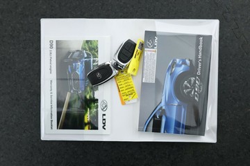 https://vehicle-cdn.autoleague.cloud/30353_61038457_39.jpg