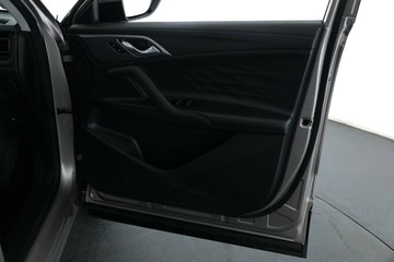 https://vehicle-cdn.autoleague.cloud/30353_61038458_17.jpg