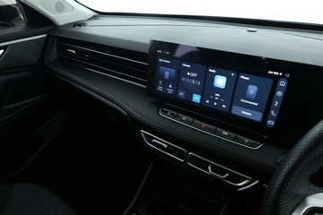 https://vehicle-cdn.autoleague.cloud/30353_61038458_22.jpg