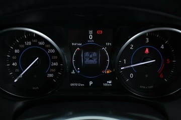 https://vehicle-cdn.autoleague.cloud/30353_61038464_19.jpg