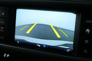https://vehicle-cdn.autoleague.cloud/30353_61038464_22.jpg