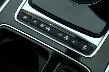 https://vehicle-cdn.autoleague.cloud/30353_61038464_26.jpg