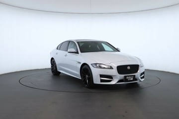https://vehicle-cdn.autoleague.cloud/30353_61038464_3.jpg