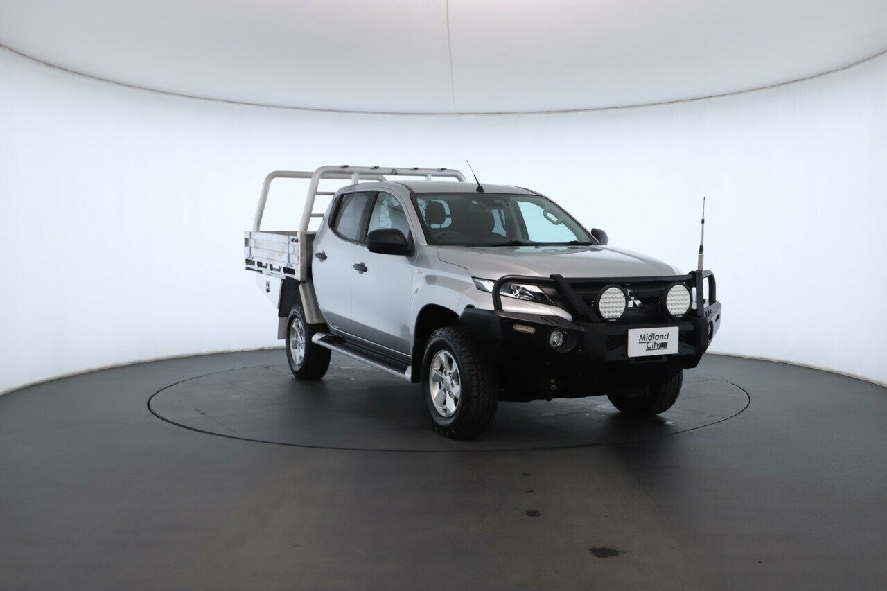 Mitsubishi Triton image 4